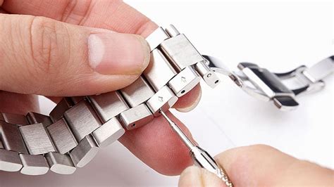 removing links from watch band